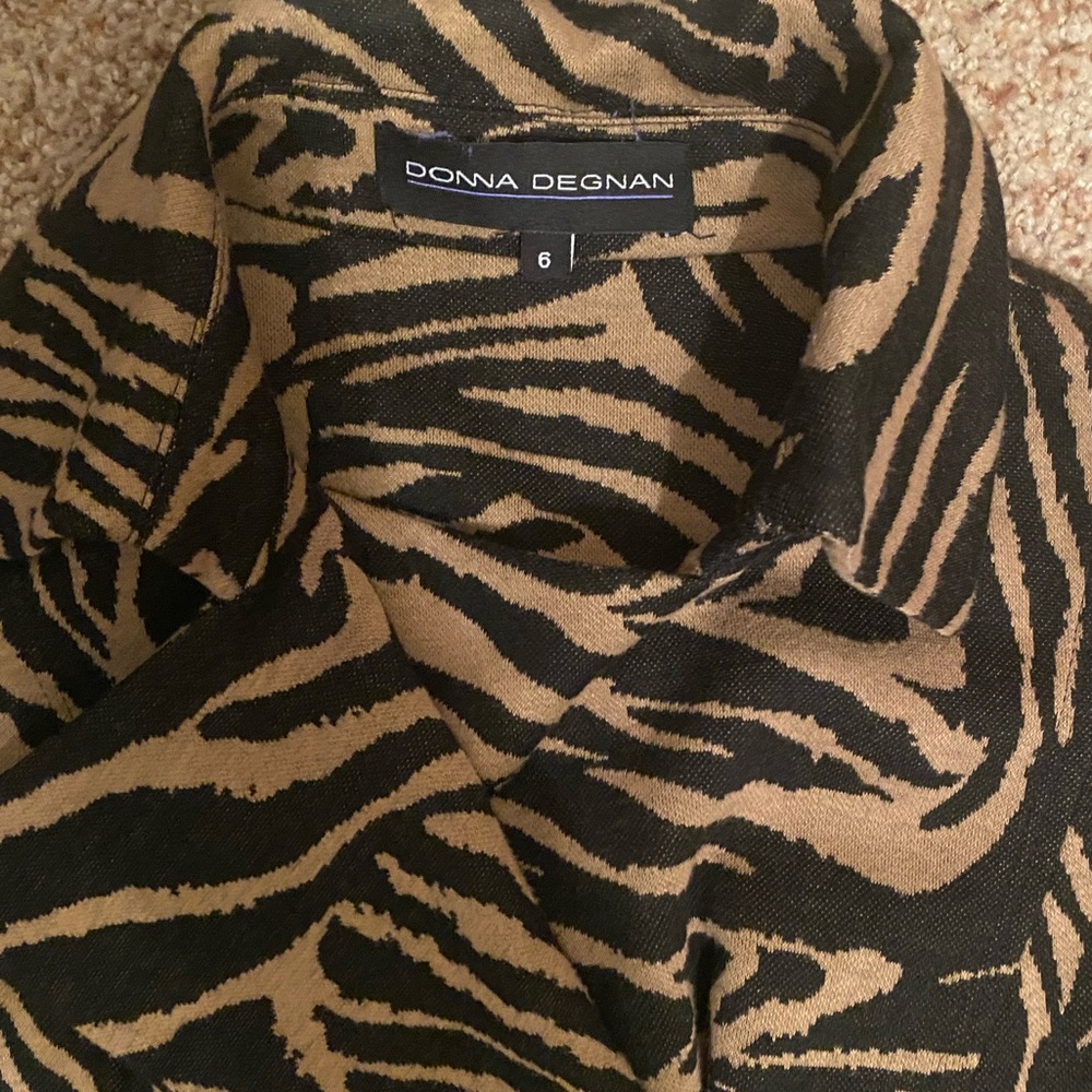 Blazer - Picture 2 of 3